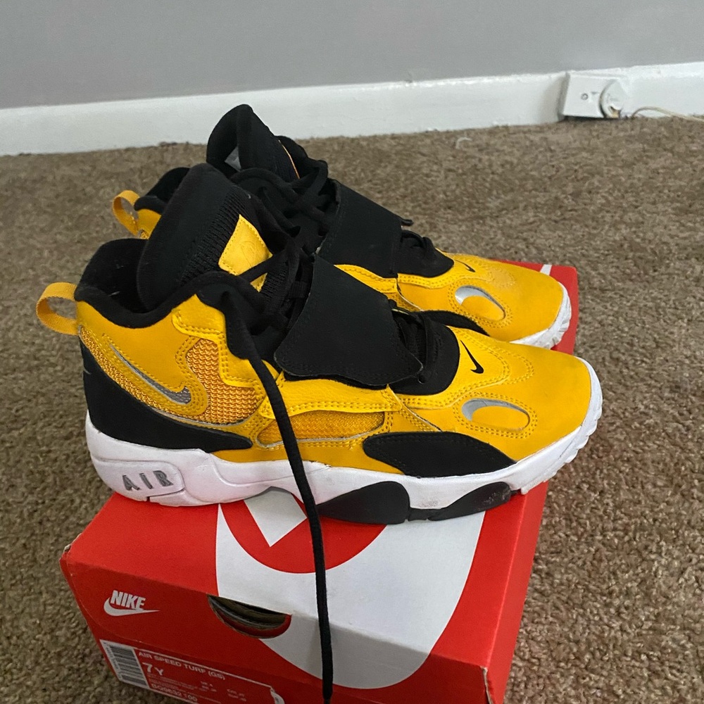 Nike shoes